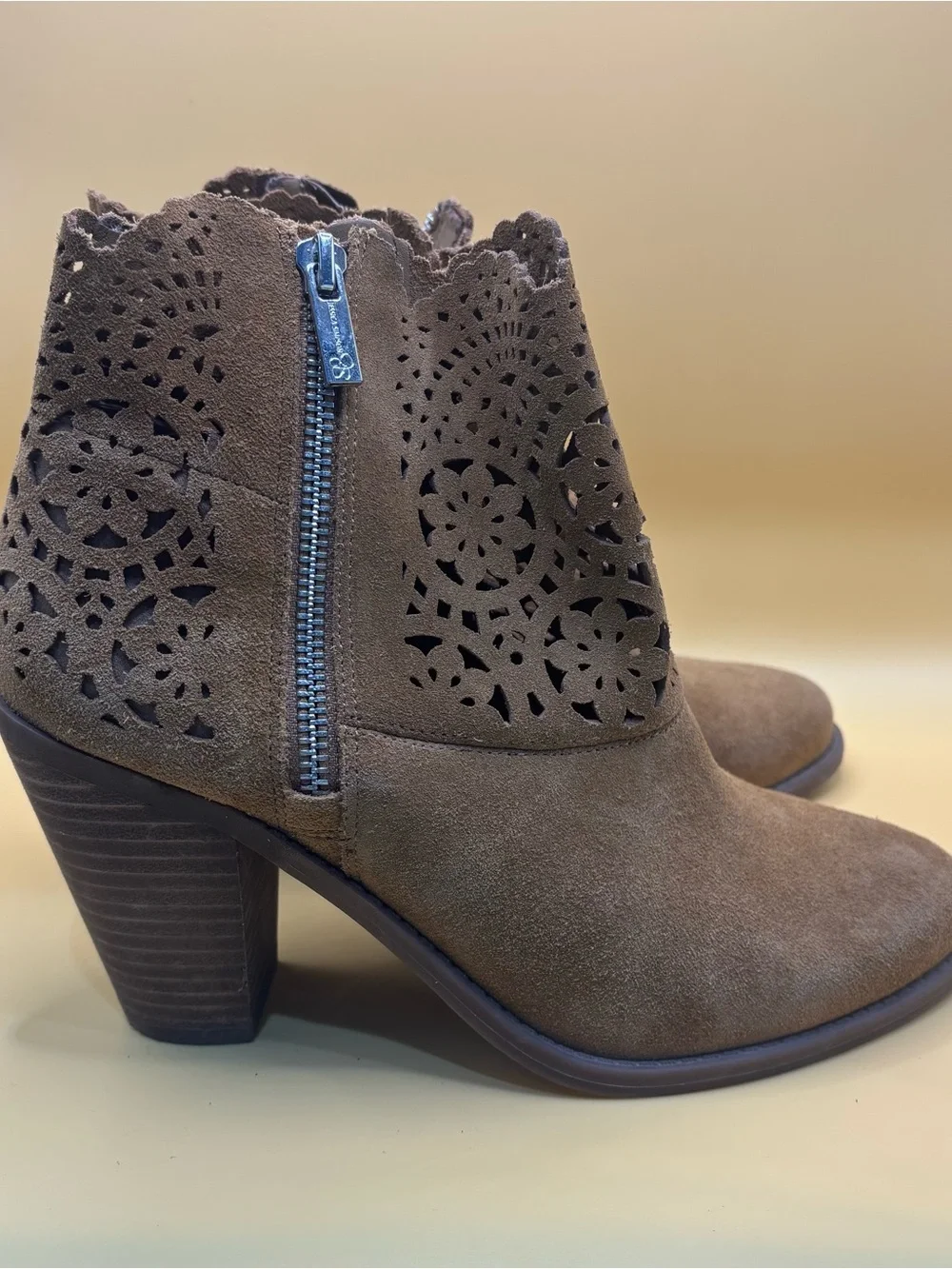 Jessica Simpson Booties 7.5 Brown Leather Laser Cut Boho Western Heels JS Cachet